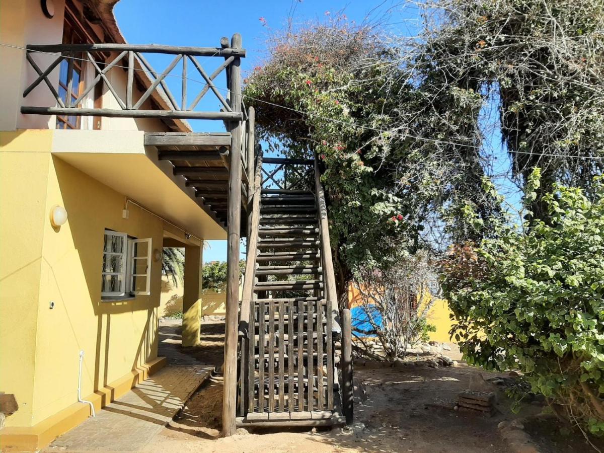 Japie'S Yard Wanderer'S Inn Swakopmund Exterior photo